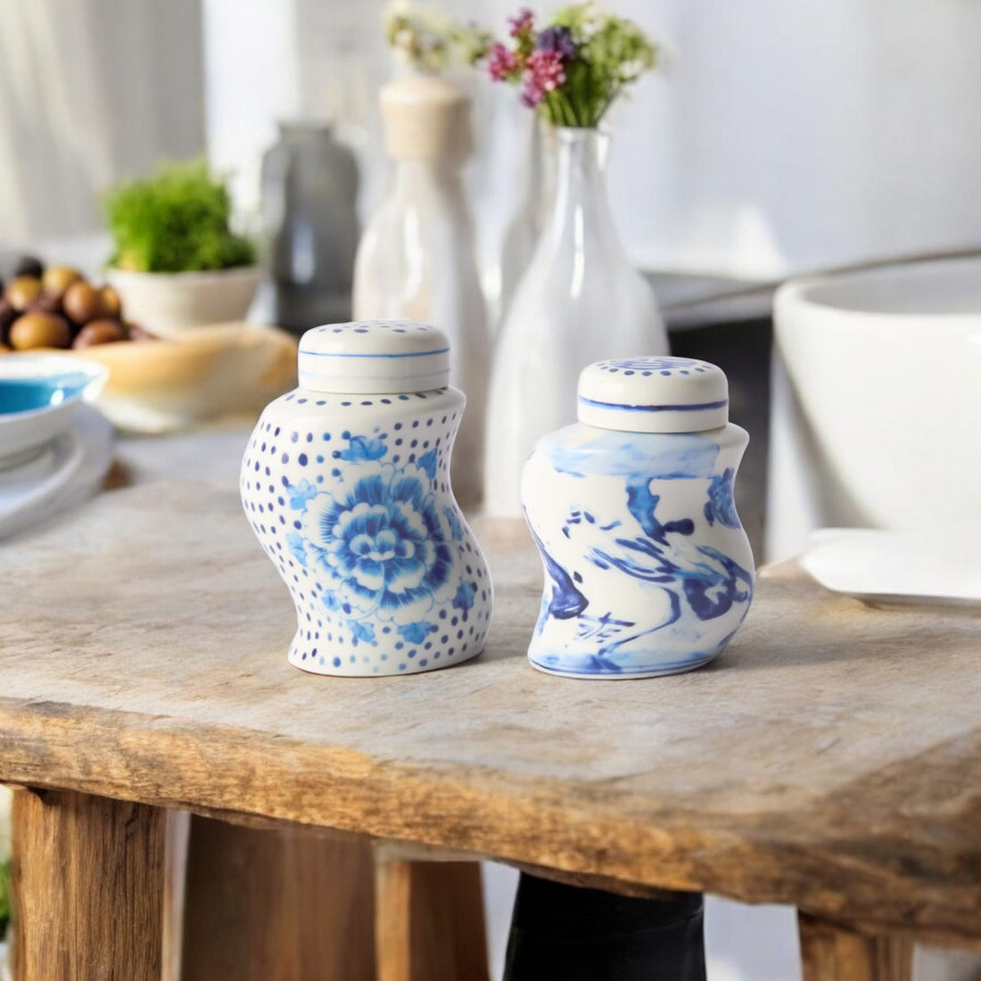 DOTS &amp; GINGER Spices Shakers mit floralen und tierischen Motiven in Blau