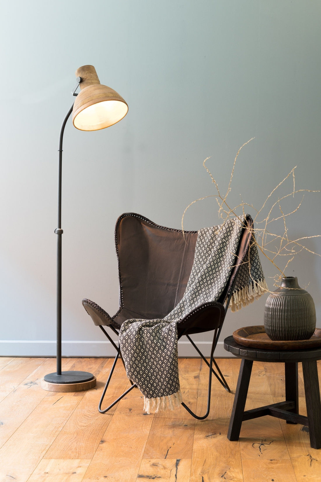 Stehleuchte 47x29x129 cm in braun und matt schwarz
