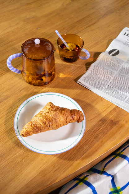 gedeckter Frühstückstisch von &amp;k Amsterdam - DUET Amber Teeset