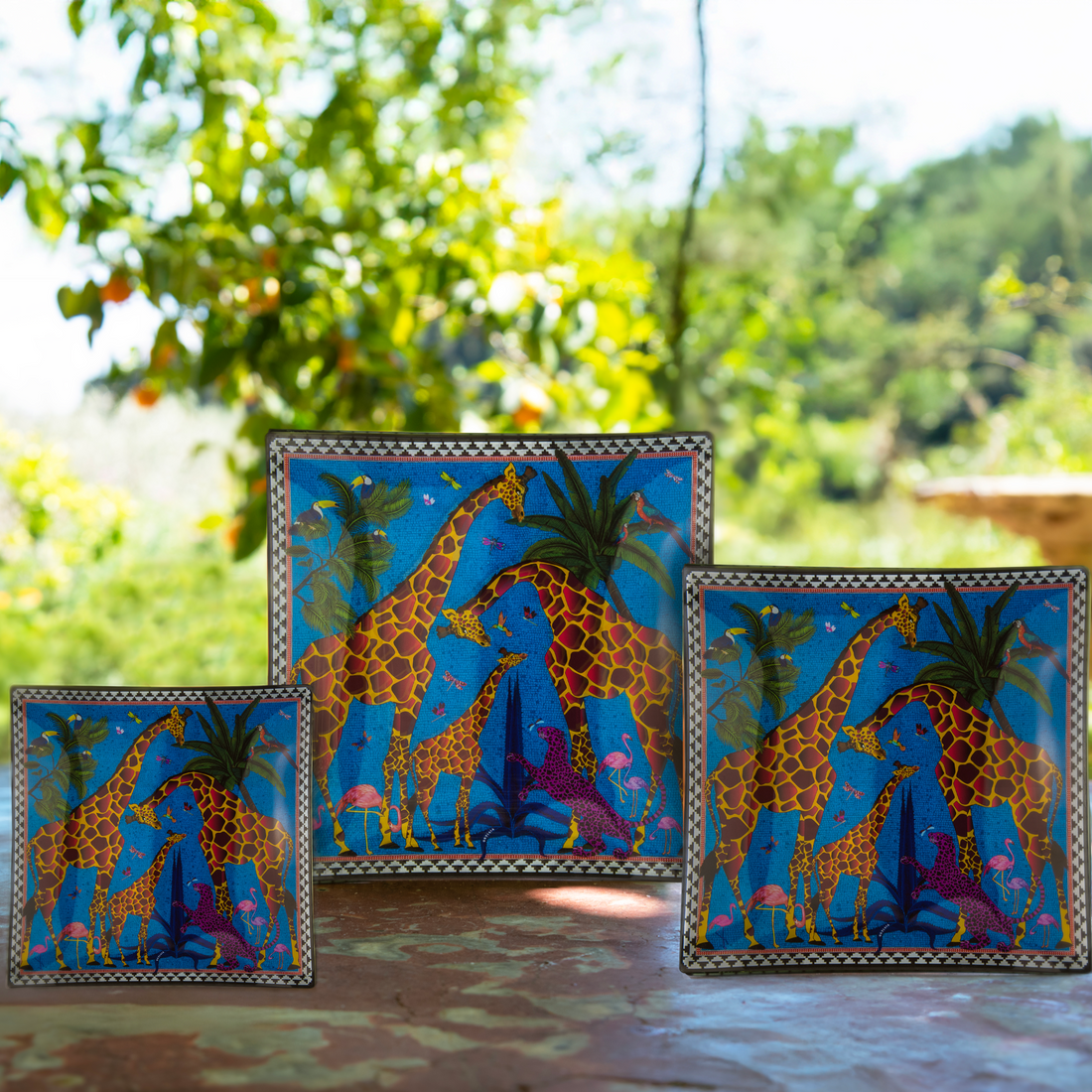 Glasplatte Giraffe Blue als stilvolle Tischdekoration oder Ablage