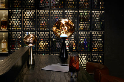 Gastronomie Einrichtung Tom Dixon - Melt Table Light in Gold Polished Polycarbonate