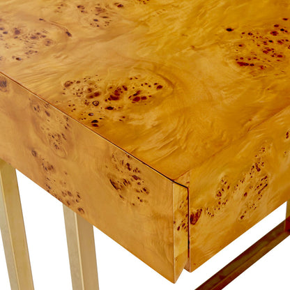 Detailansicht des Wurzelholzschreibtischs mit poliertem Messinggestell