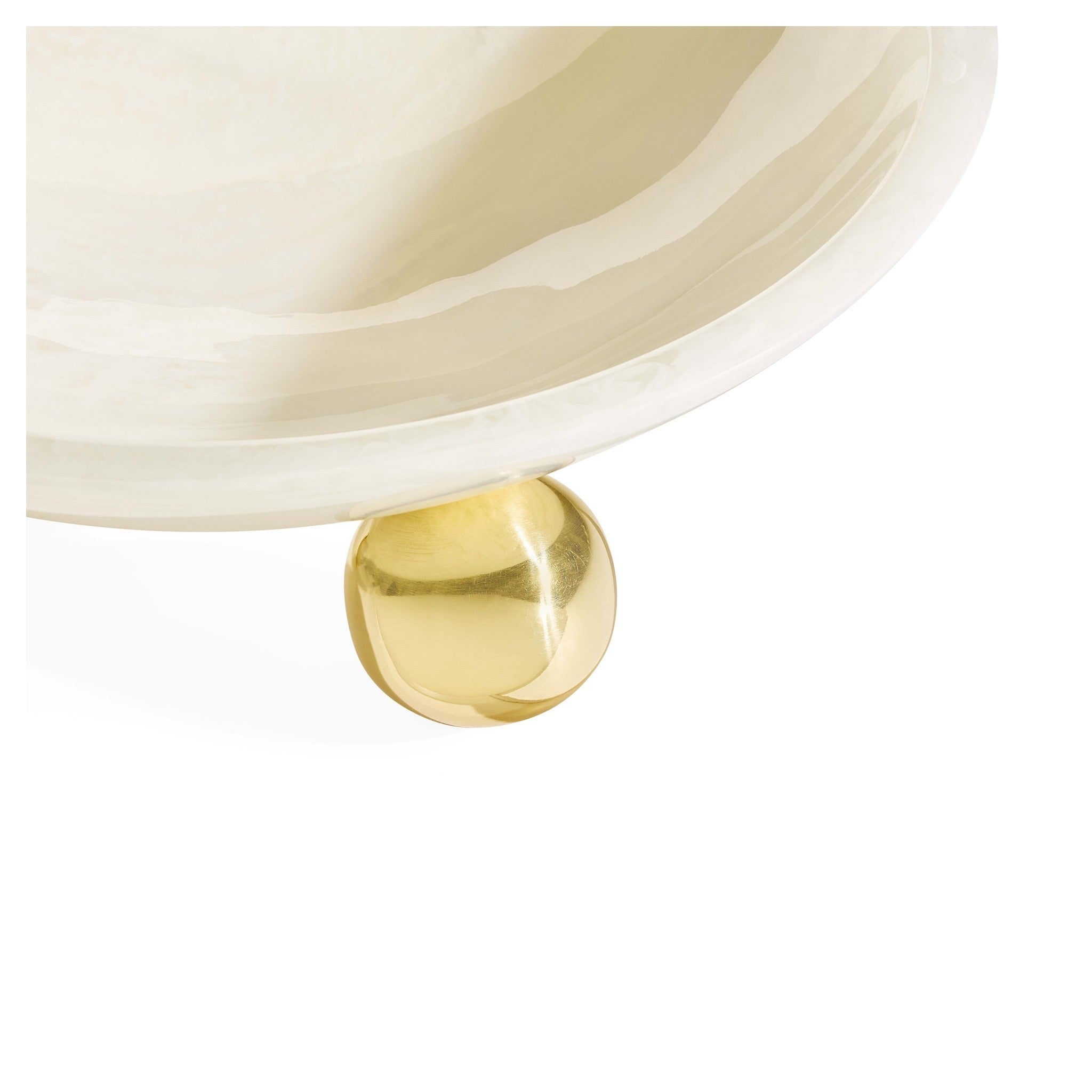 Fontana Bowl – moderne Designschale in warmem Weiß auf drei Messingfüßen