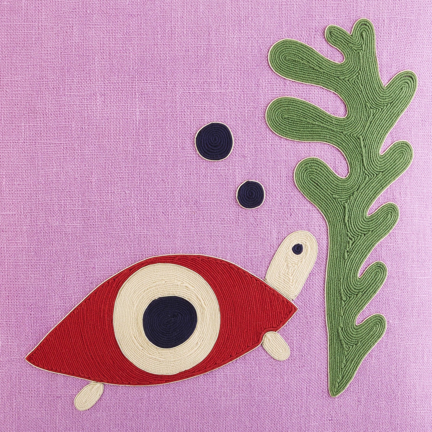 Playa Kissen Turtle Purple in 45 x 45 cm Format von Jonathan Adler