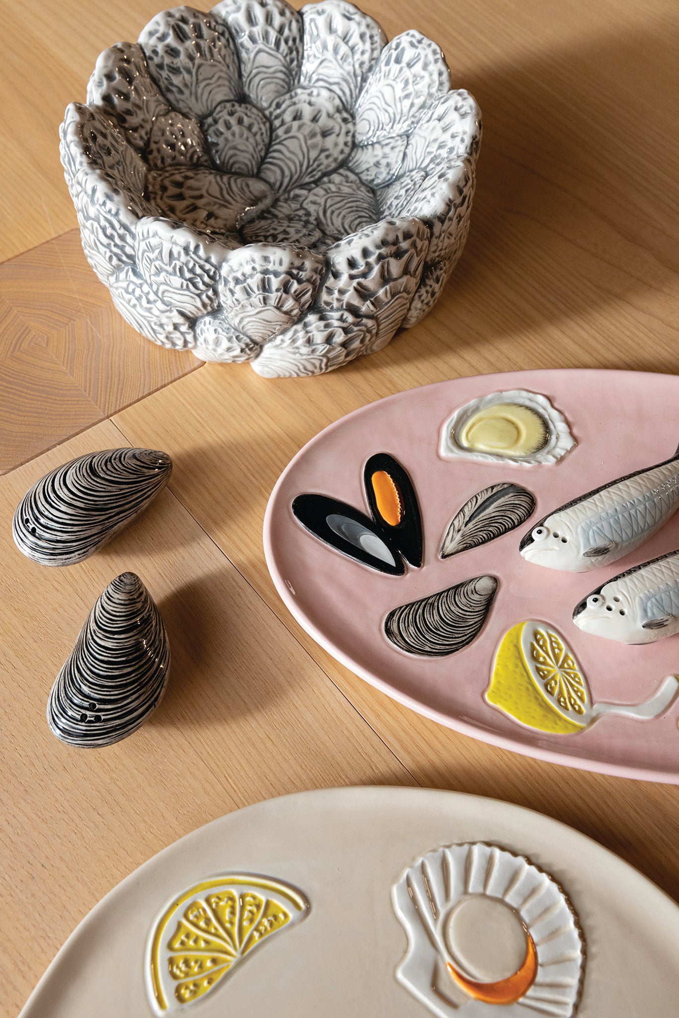 Servierteller DE LA MER OYSTER der Marke &amp;k Amsterdam