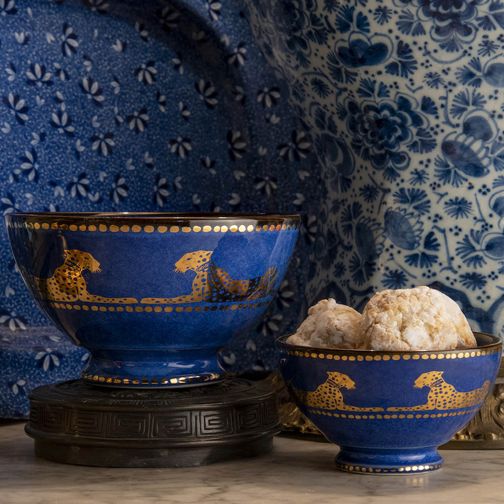 Blau goldene Bowls mit Leoparden