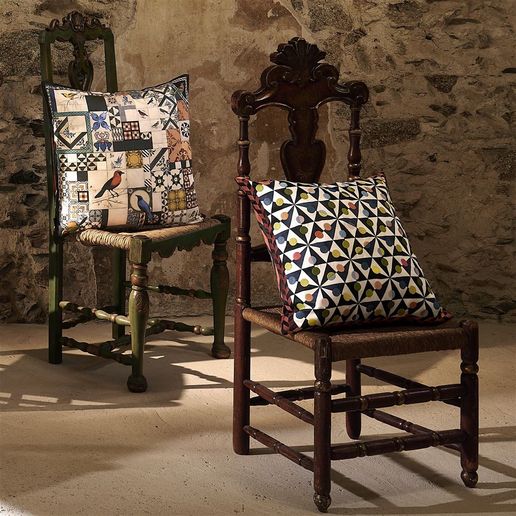 Kissen LISBOA SPRING und mILA TOMATE von Christian Lacroix