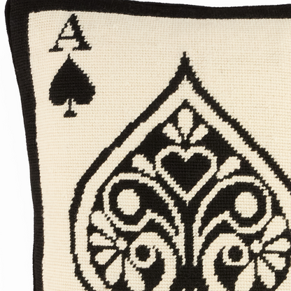 Elegantes Needlepoint-Kissen „Ace of Spades“.