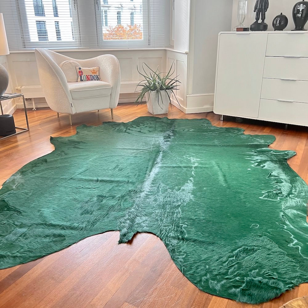 Kuhfell Teppich in Grasgrün
