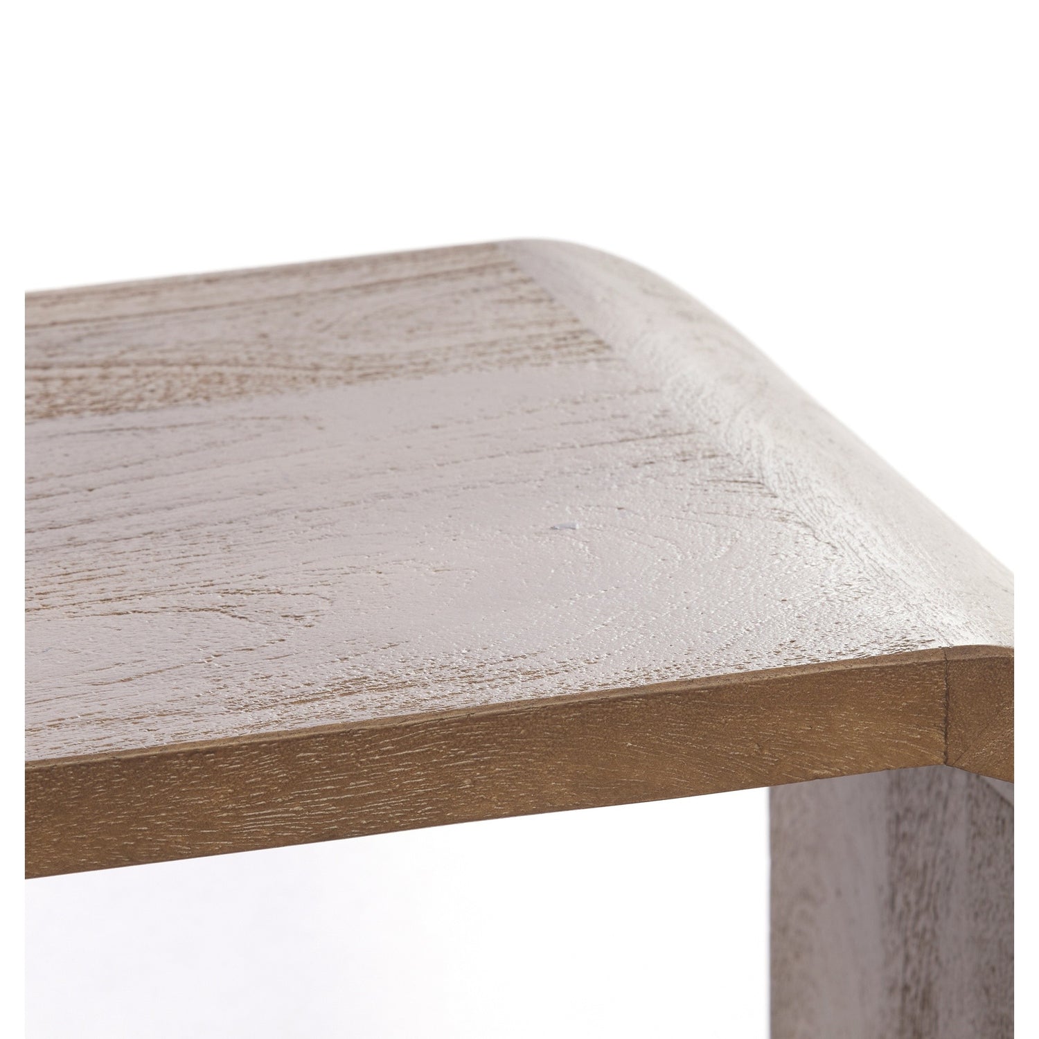 Dekoratives Sideboard mit offener Struktur und natürlicher Holzoptik