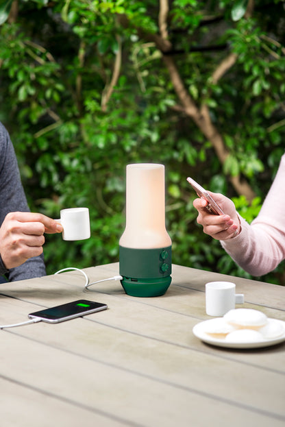 LED Tischleuchte inkl Lautsprecher &amp; Powerbank TERRACE + in vers. Farben der Marke Lexon