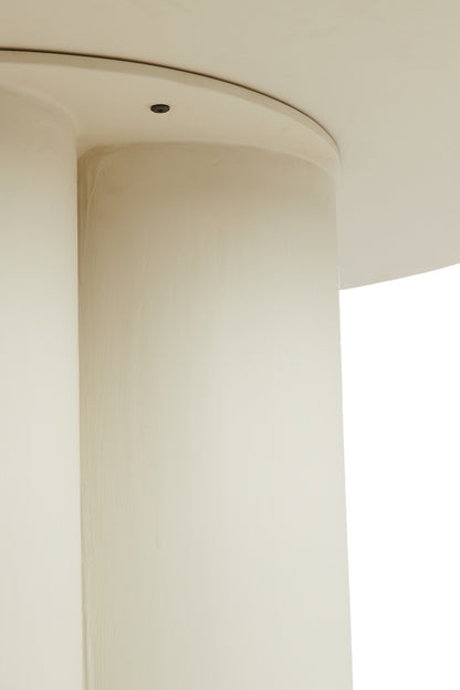 Skulpturaler Esszimmertisch rund von Light &amp; Living