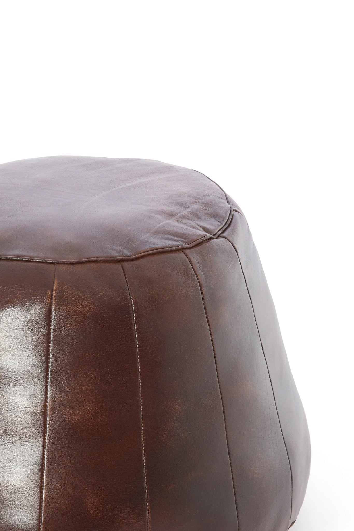 Sitzhocker aus Leder in warmem Dunkelbraunton