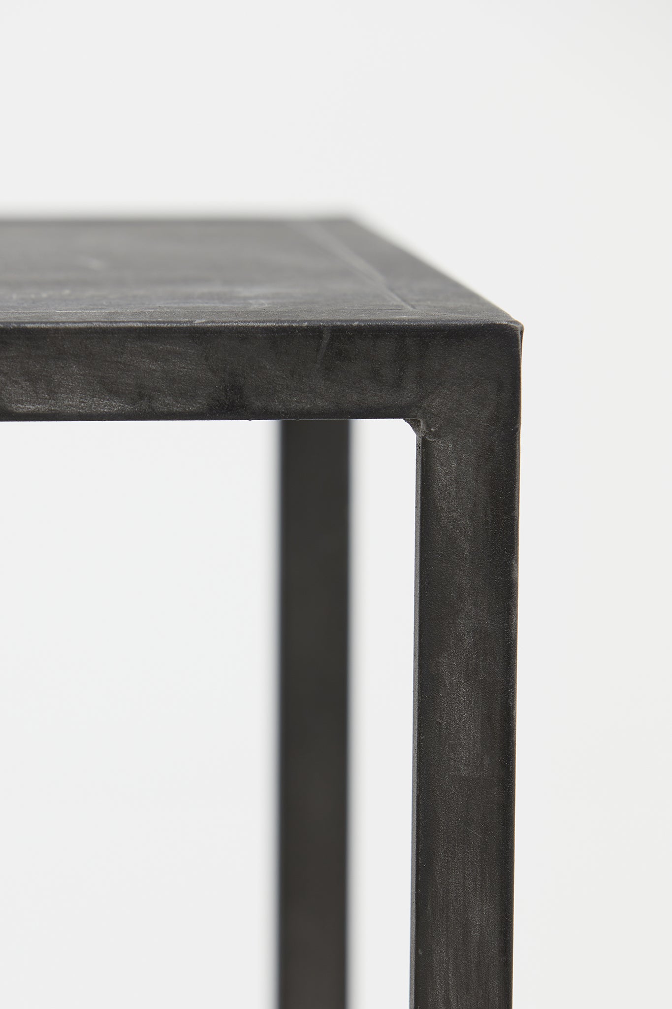 Sideboard YLAYA antik schwarz von Light &amp; Living