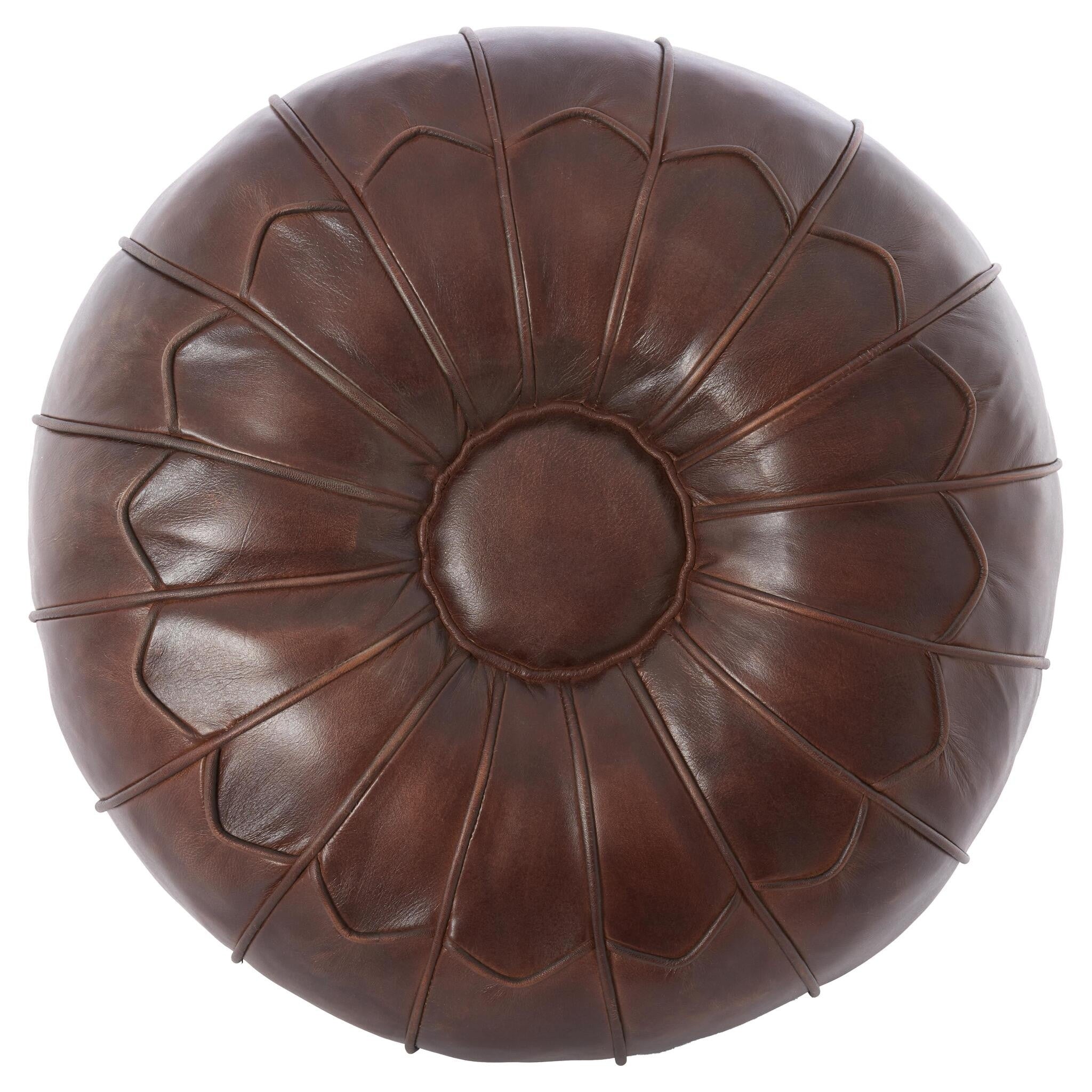 Sitzpouf aus Leder in warmer Braunfarbe von Light &amp; Living