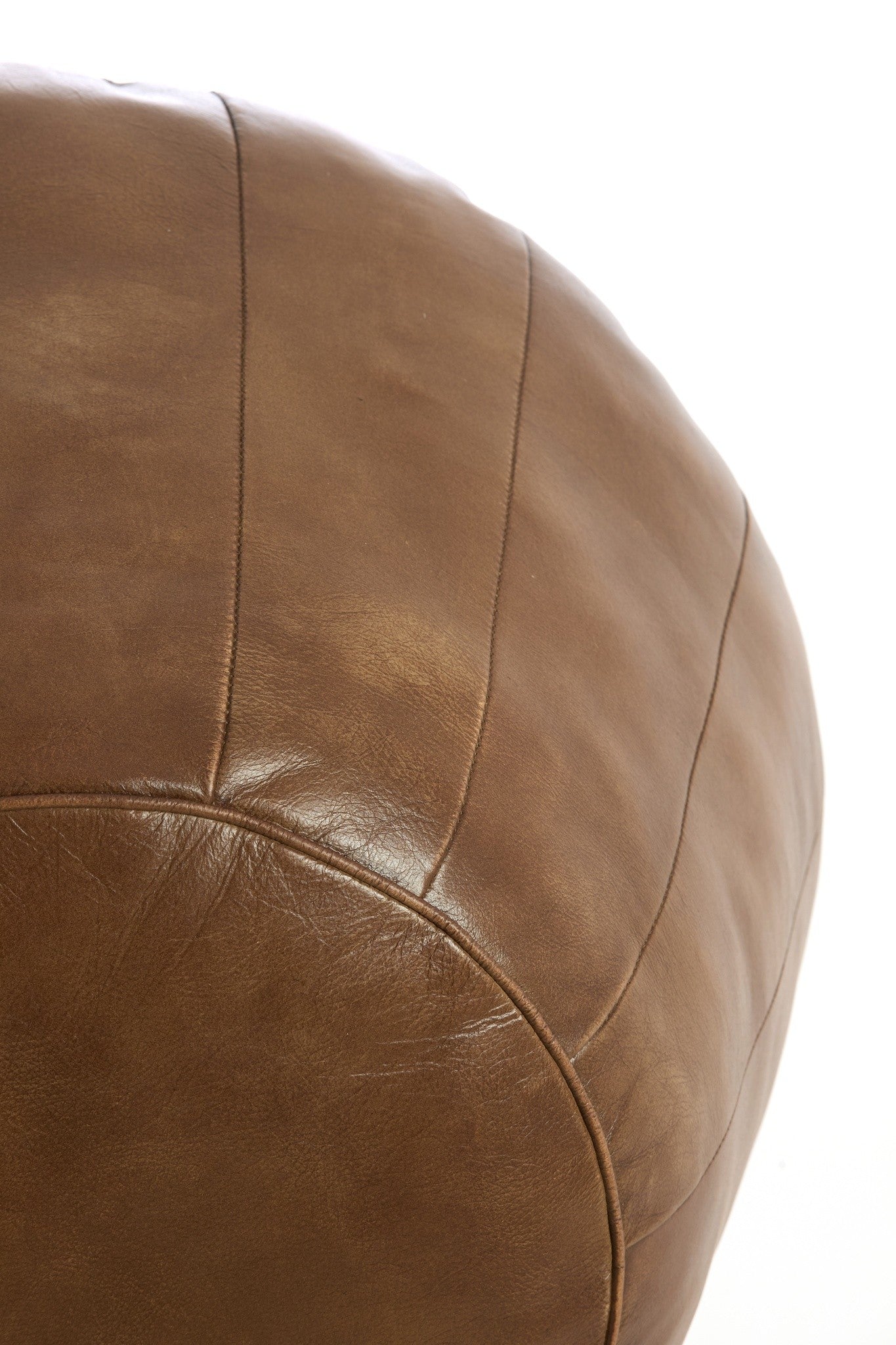 Gepolsterter Sitzpouf in Braun für Wohnzimmer