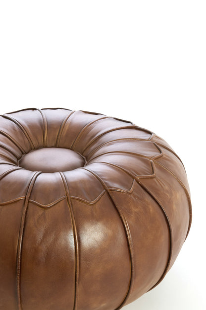 Rundes Sitzmöbel aus Leder mit strukturierter Oberfläche