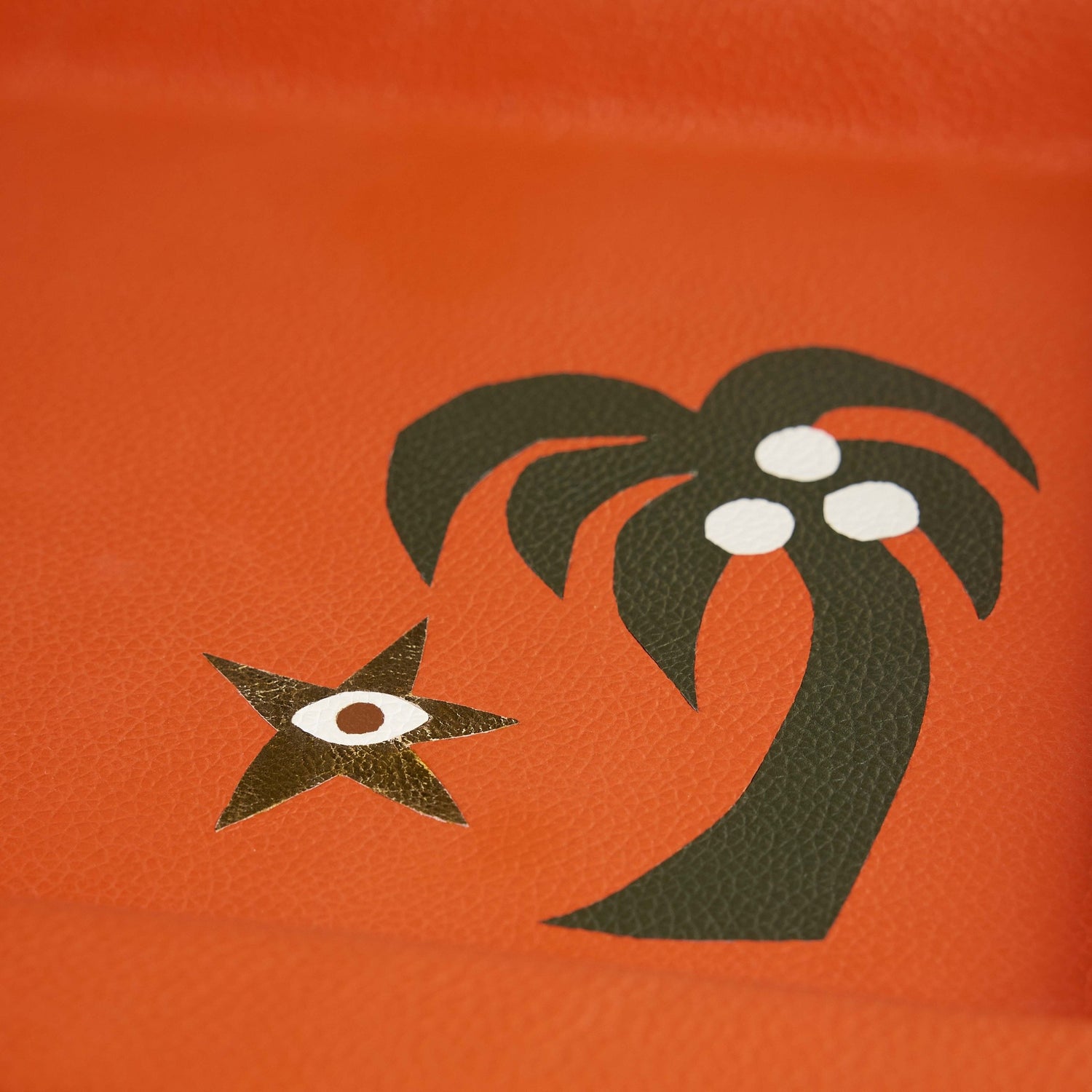 Designer-Tablett aus Leder im sommerlichen Playa Stil