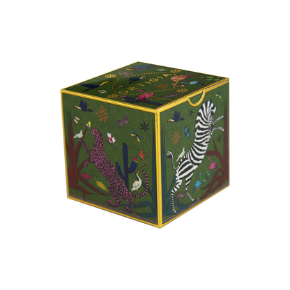 Geschenkbox mit farbenfrohen Illustrationen im Jungle-Stil