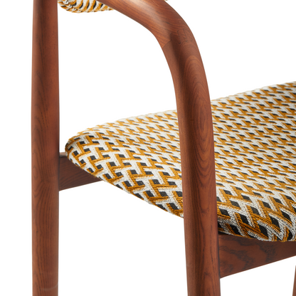 Polspotten Henry Armlehnstuhl mit textiler Musterpolsterung