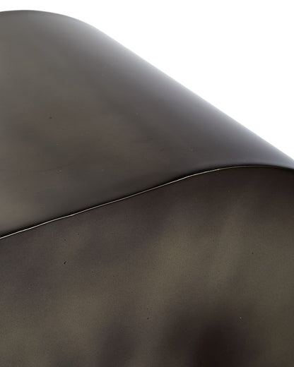 Geometrischer Metalltisch von Polspotten in Schwarz