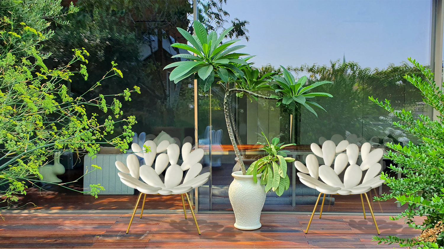 Terrasse - Filicudi Armchair Weiss/Brass von Qeeboo