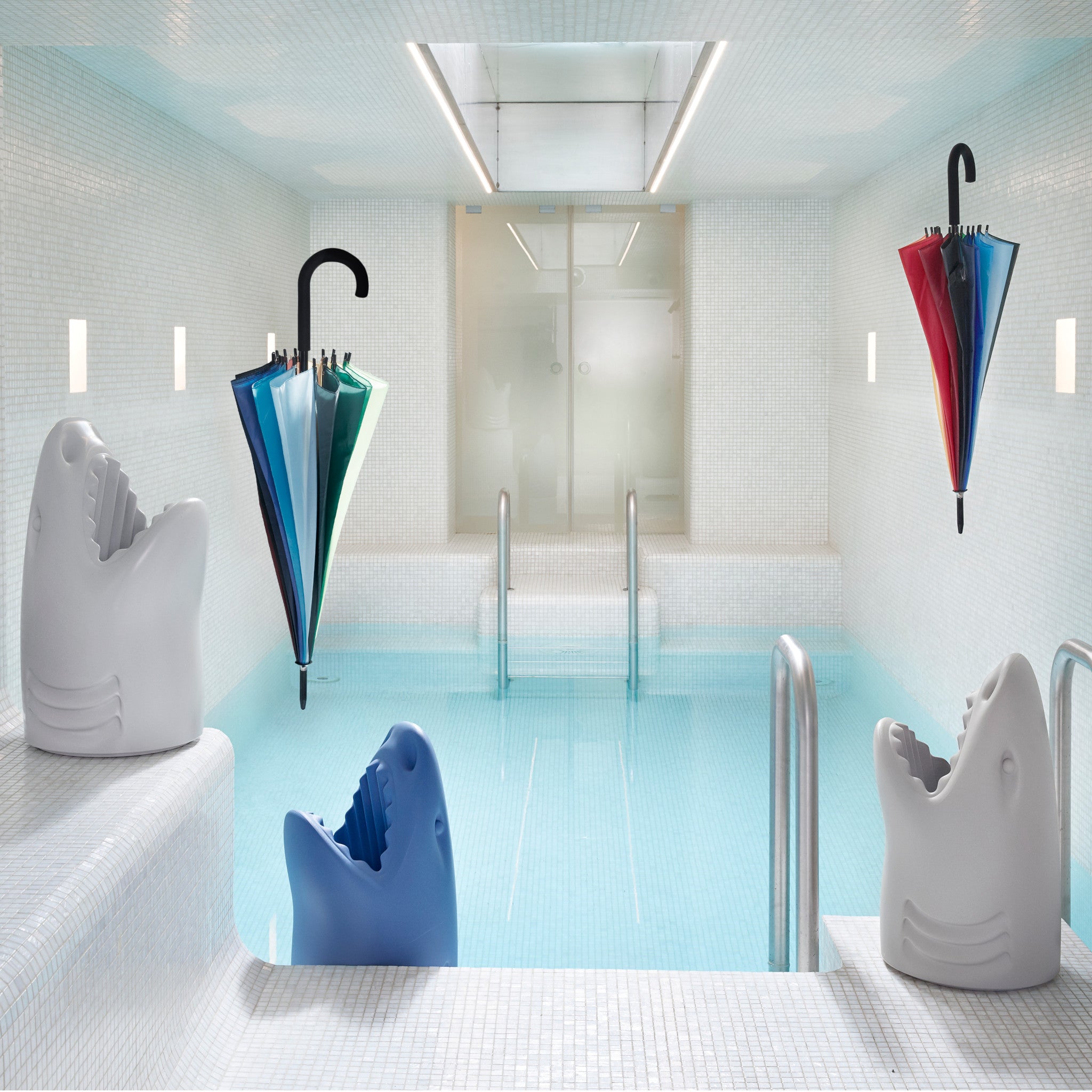 Modernes Wohnaccessoire in Blau: KILLER Shark Holder