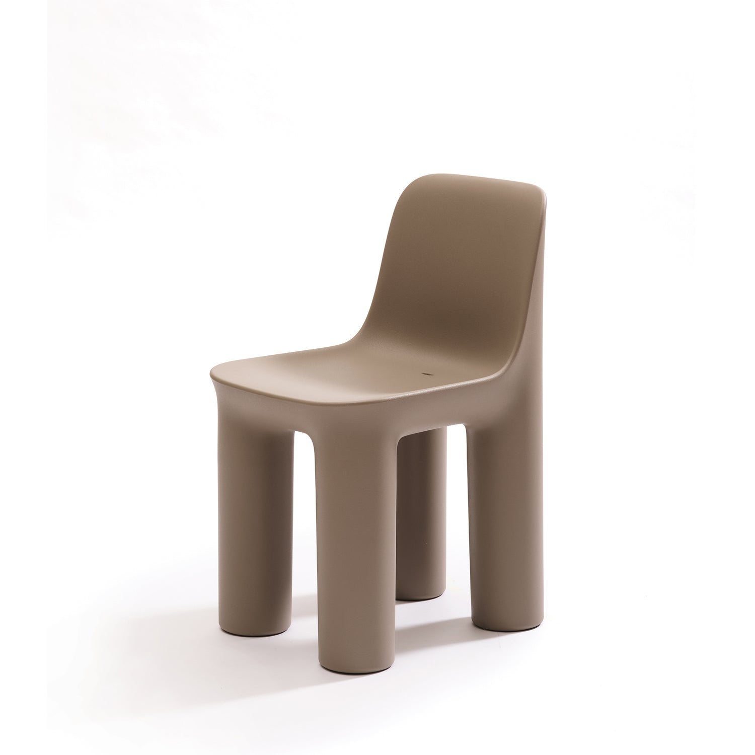 Outdoorstuhl TATA der Marke Qeeboo in dove grey