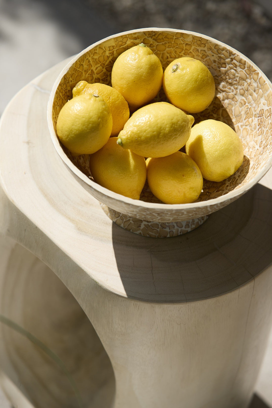 Dekorative Bambusschale in Braun mit Mosaikstruktur