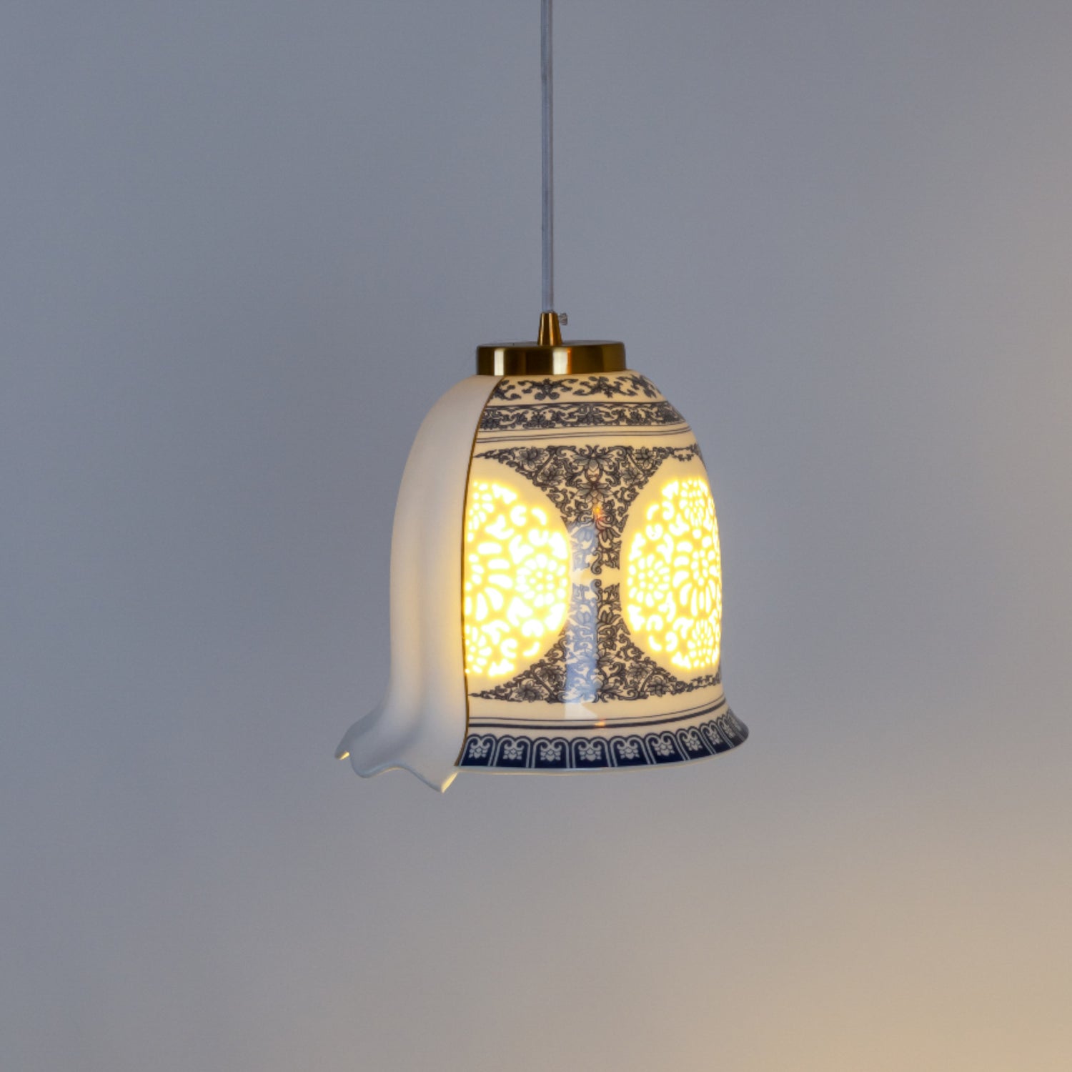 Seletti Pendelleuchte aus Porzellan – Hybrid-Design von CtrlZak