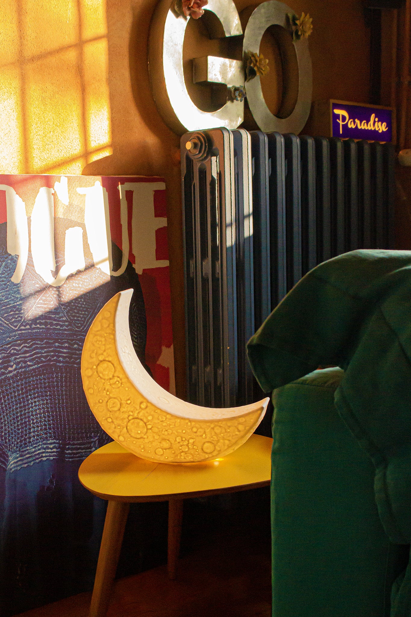 Tischleuchte MY TINY MOON von Seletti – ein Stück Mondlicht für den Alltag