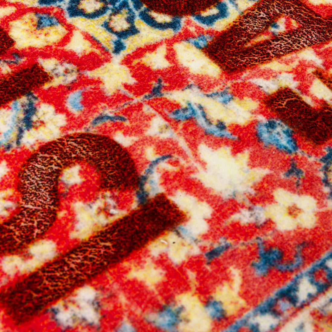 BURNT CARPET POSSIBLE – Kunstteppich mit inspirierender Botschaft