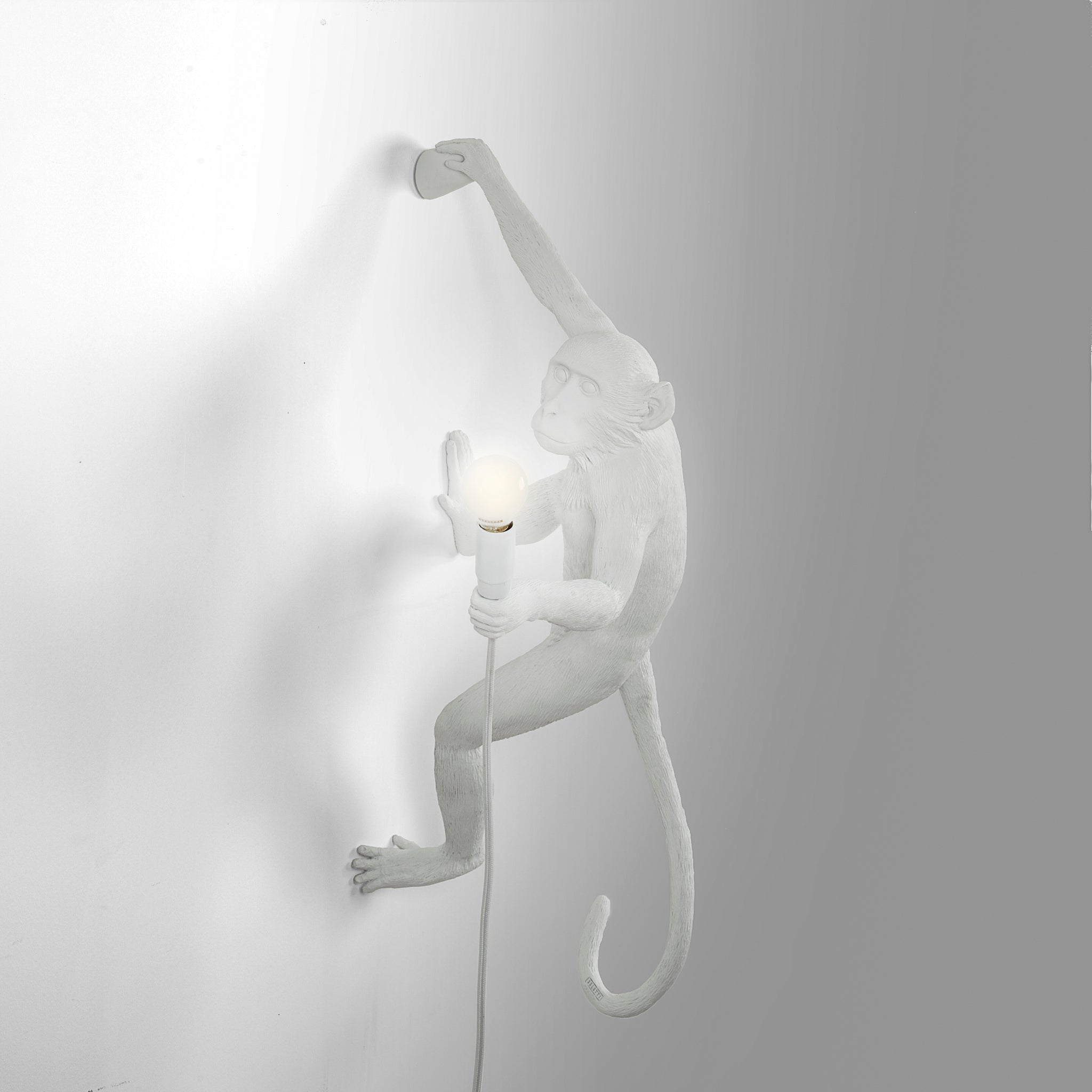 Seletti The Monkey Lamp – Hanging Version Right 01