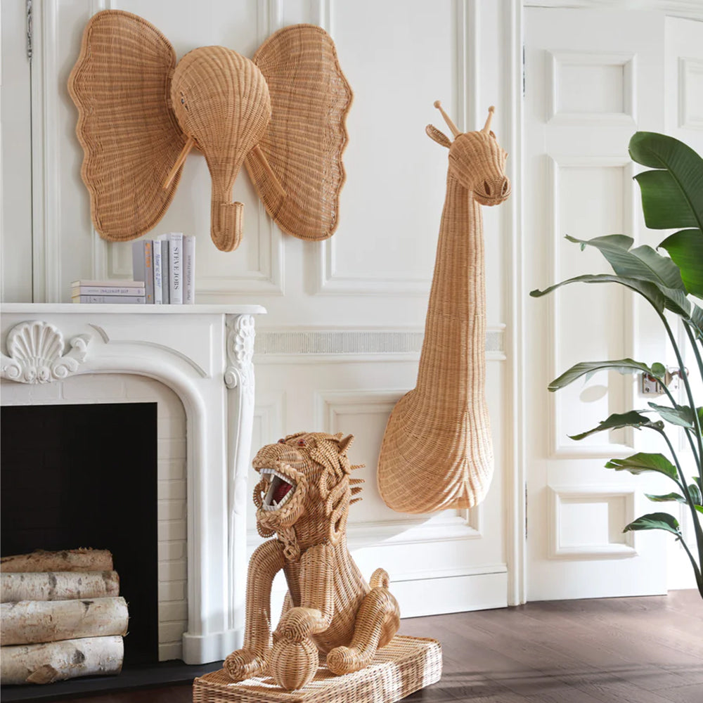 Skulptur WICKER FOO DOG natur Rattan von Jonathan Adler