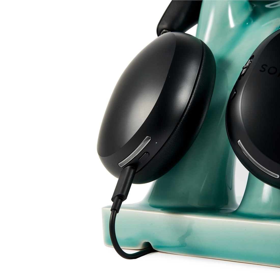 Hand-Stand + Sonos Ace headphones in black