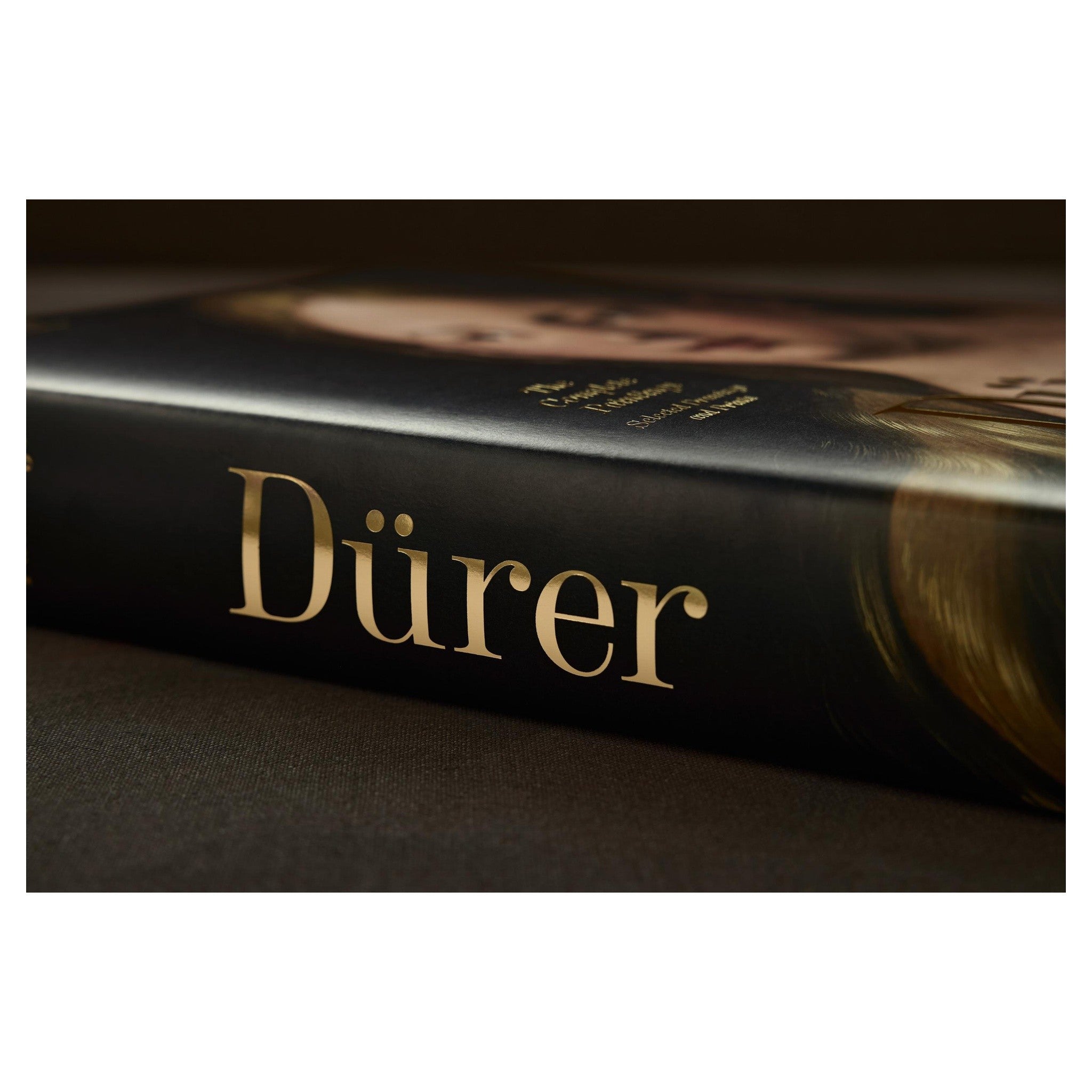 Edler Einband der Dürer-XXL-Edition in Museumsqualität.