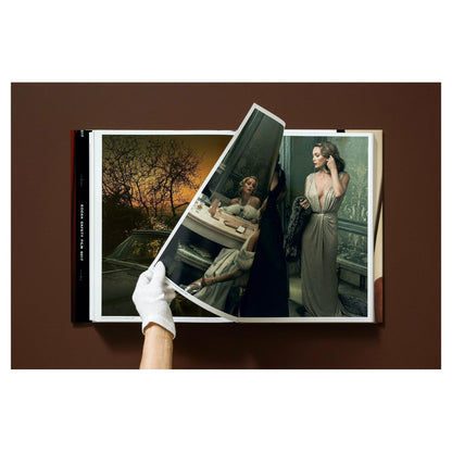 Foto von Whoopi Goldberg in Milchbad als Fine-Art-Print