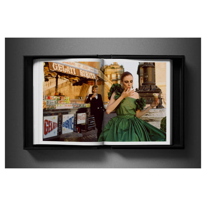 TASCHEN Eighties Buch von David Bailey in schwarzer Schlagkassette