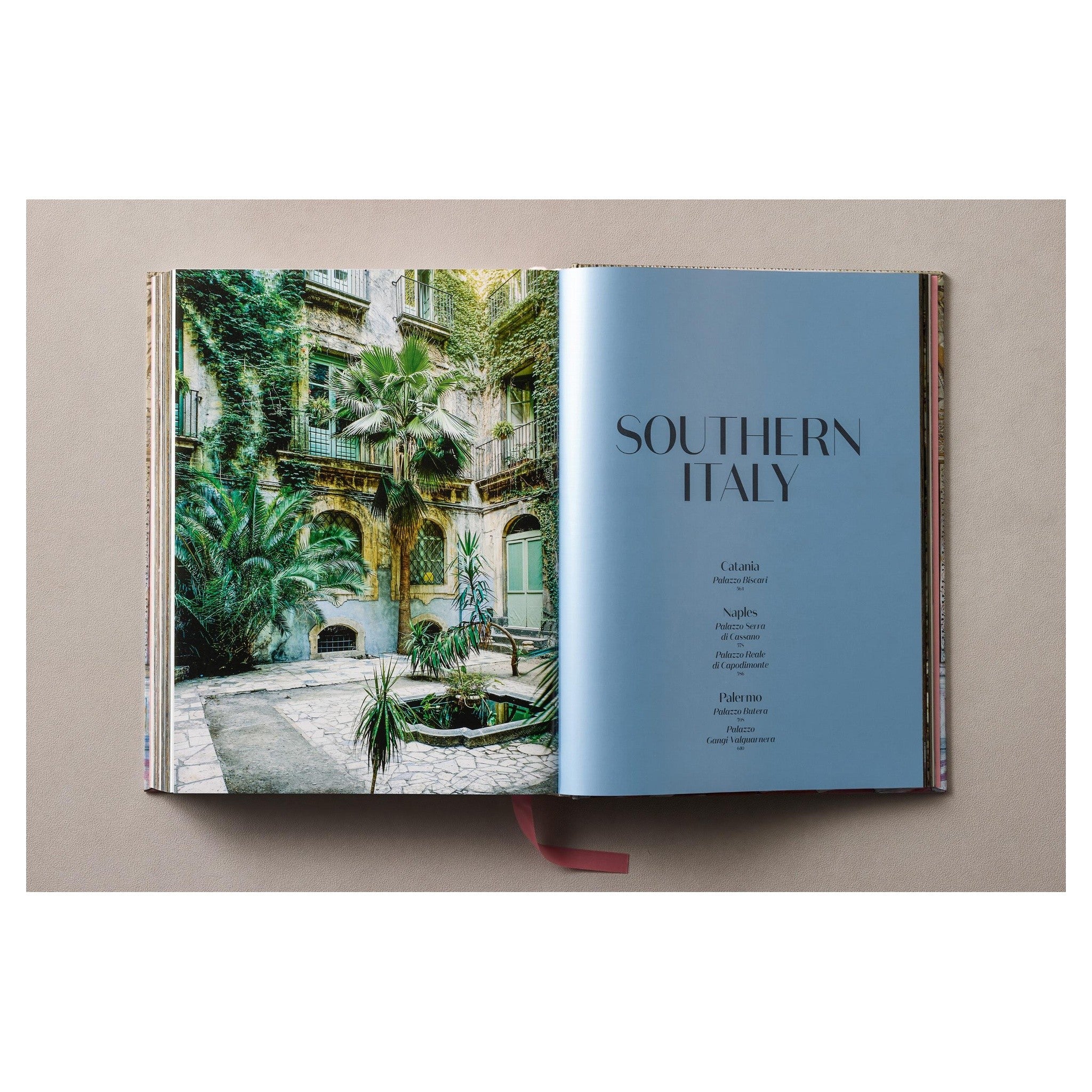 Massimo Listris groß angelegtes Palastbuch mit detaillierter Gebäudedarstellung.