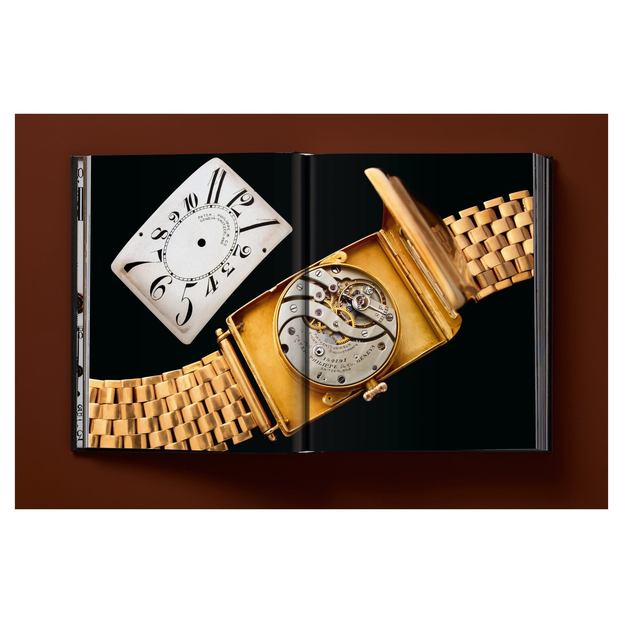 Luxuszeitmesser mit mattem Gehäuse und strukturiertem Zifferblatt