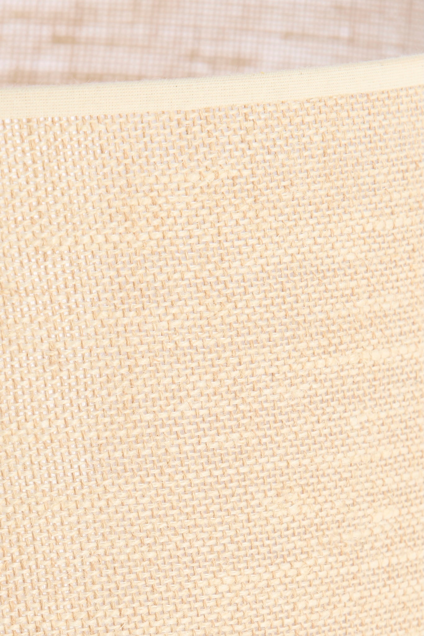 Tischleuchte NANA creme mit Stoffschirm sandfarben rund H125 cm