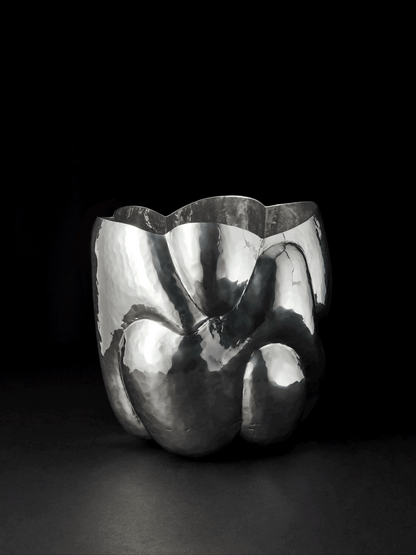 Gefäss in Silber - Cloud Short Vessel in Polished Stainless Steel