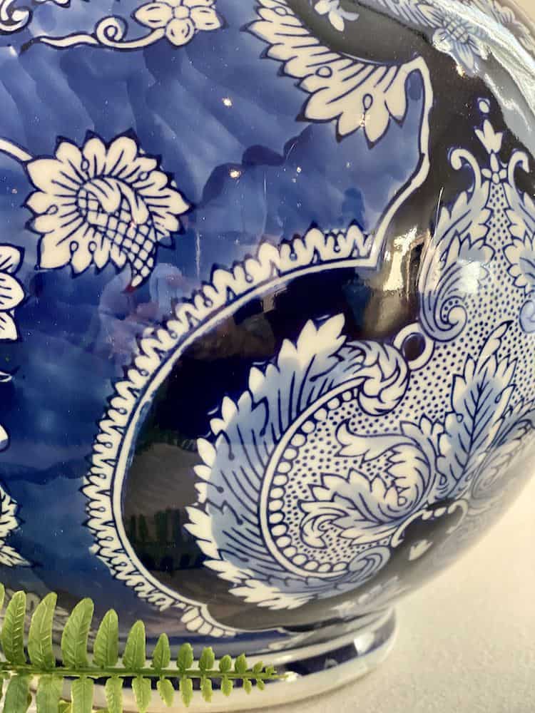 vase-asiatisch-porzellan-blau-weiss
