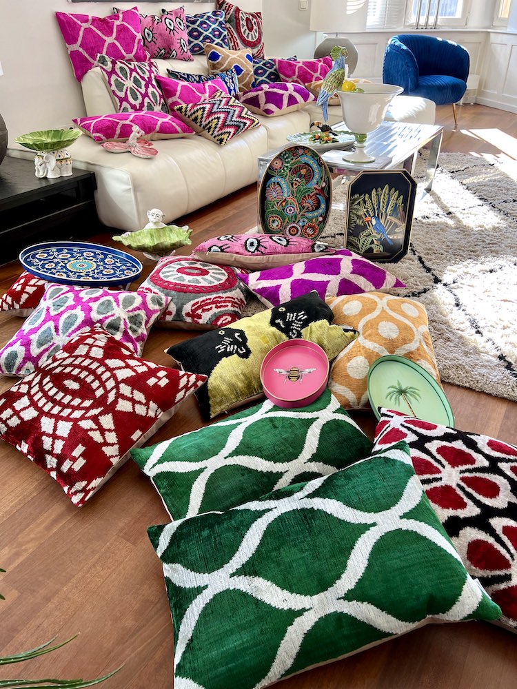 wohnaccessoires-les-ottomans-kissen-tabletts