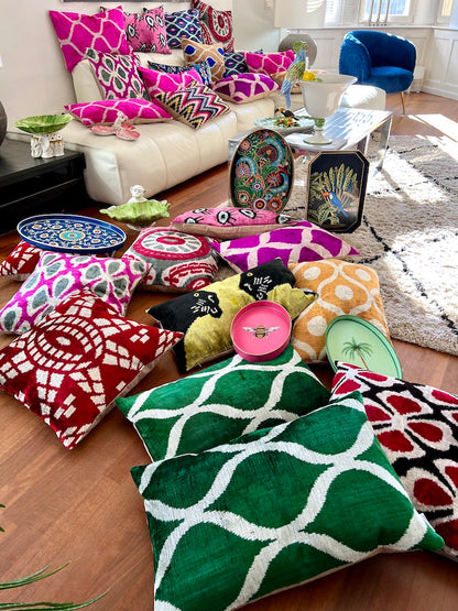 wohnaccessoires-les-ottomans-kissen-tabletts